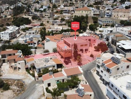 Commercial Building for Sale in Peyia, Paphos
