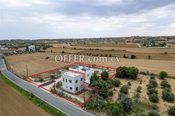 Incomplete Development in Pera, Nicosia - 7