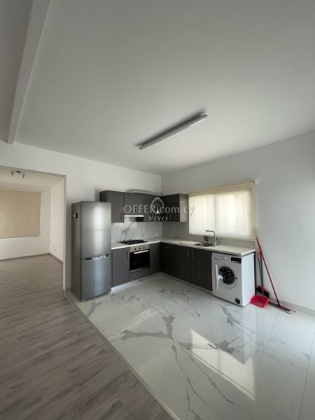 THREE BEDROOM SECOND FLOOR APARTMENT IN NEAPOLIS - 10