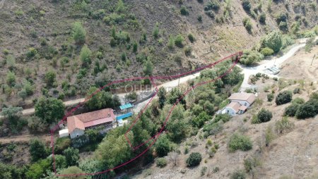 Field and house in Apliki Nicosia - 3