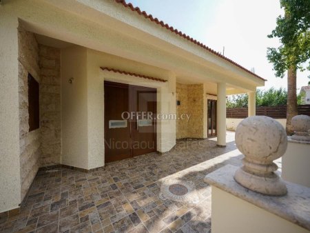 Detached Three Bedroom House with Garden for Sale in Kallithea Dali - 9