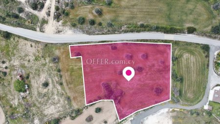 Share of a Residential Field in Tochni Larnaca - 7