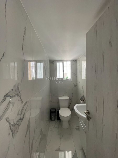THREE BEDROOM SECOND FLOOR APARTMENT IN NEAPOLIS - 8