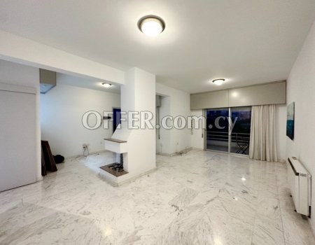 3 Bedroom Upper-floor House near Ajax Hotel Limassol, Mesa Geitonia - 1