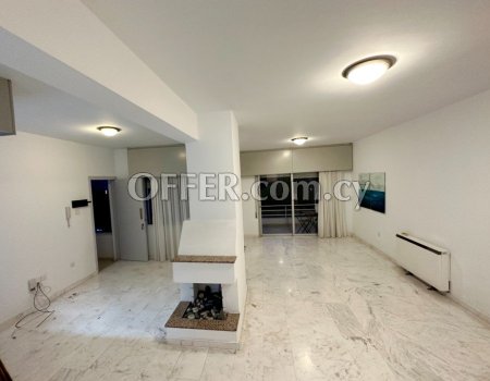 3 Bedroom Upper-floor House near Ajax Hotel Limassol, Mesa Geitonia - 7