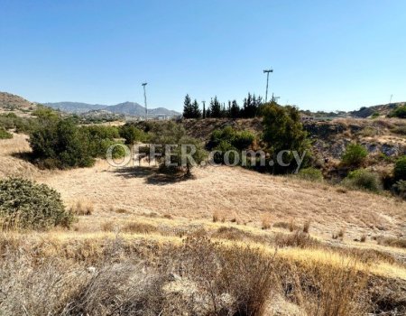 2007 sqm Residential Land in Pyrgos - 4