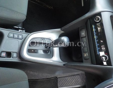 2020 Toyota Yaris Cross Hybrid 1.5L Hybrid Automatic SUV - 3