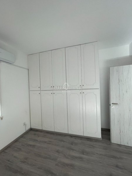 THREE BEDROOM SECOND FLOOR APARTMENT IN NEAPOLIS - 5