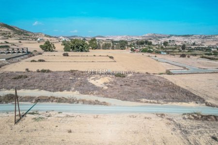 Field for Sale in Oroklini, Larnaca - 4