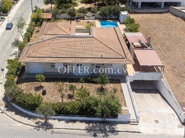 3 Bedroom House  In Lakatameia, Nicosia - With A Swimming Pool And Nex