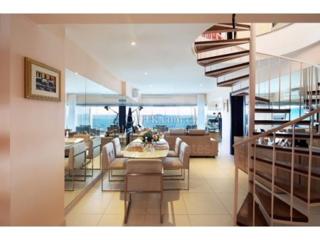 Three bedroom duplex penthouse just opposite the beach - 1