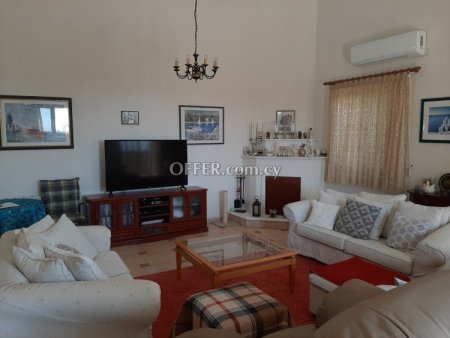 3 Bed Bungalow for sale in Souni-Zanakia, Limassol - 2