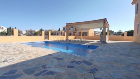 4 Bed Detached Villa for sale in Tombs Of the Kings, Paphos - 2