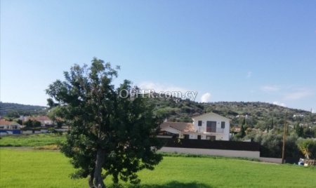 Field for sale in Pentakomo, Limassol