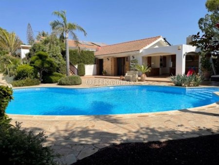 5 Bed Detached House for sale in Pyrgos Lemesou, Limassol