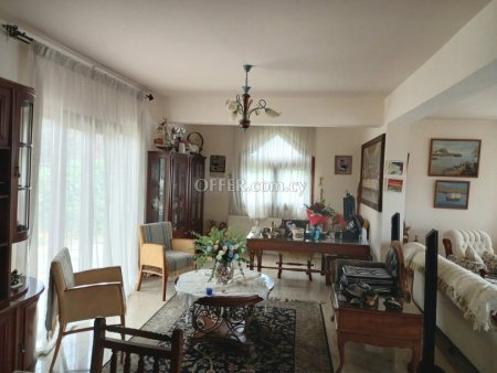 5 Bed Detached House for rent in Trachoni, Limassol