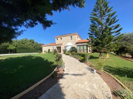 5 Bed Detached Villa for rent in Souni-Zanakia, Limassol