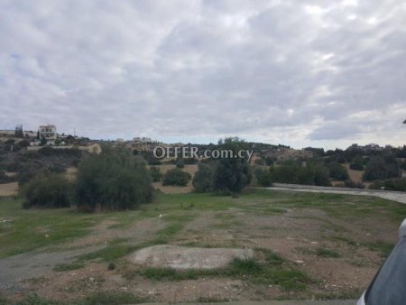 Residential Field for sale in Agios Tychon, Limassol - 1