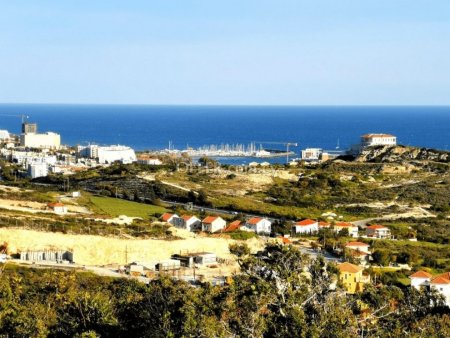 Residential Field for sale in Agios Tychon, Limassol