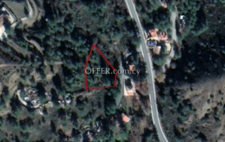 Field for sale in Kato Platres, Limassol - 1