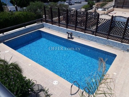 6 Bed Detached House for sale in Agios Tychon, Limassol