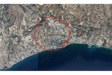 Field for sale in Agios Tychon, Limassol