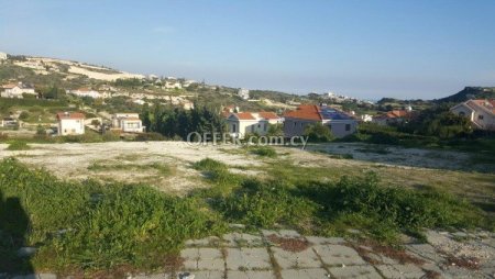 Field for sale in Agios Tychon, Limassol