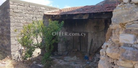 3 Bed Semi-Detached House for sale in Vouni, Limassol