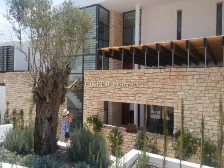 4 Bed Detached House for sale in Peyia, Paphos