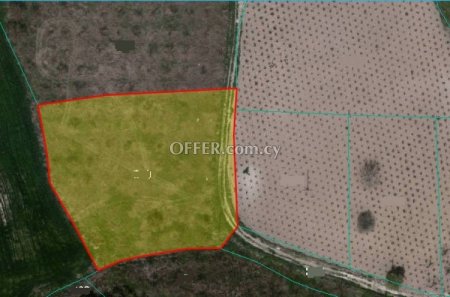 Residential Field for sale in Polemi, Paphos