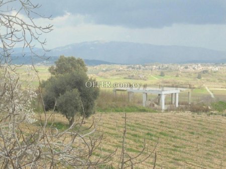 Residential Field for sale in Stroumbi, Paphos