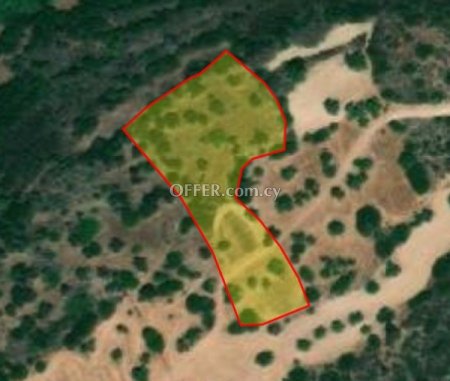 Field for sale in Neo Chorio, Paphos