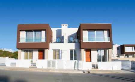 3 Bed Detached House for sale in Pafos, Paphos - 1