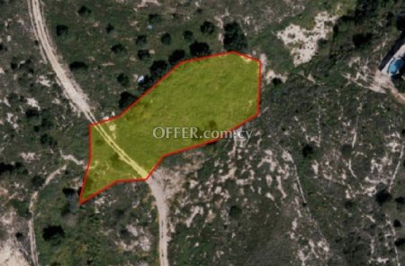 Residential Field for sale in Konia, Paphos