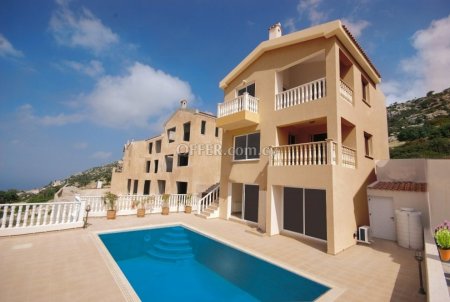 5 Bed Detached House for sale in Peyia, Paphos