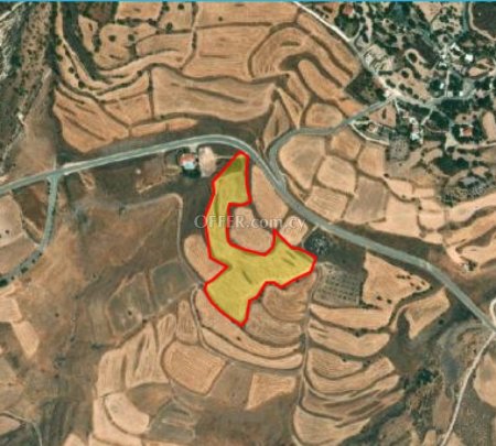 Field for sale in Milia Pafou, Paphos - 1