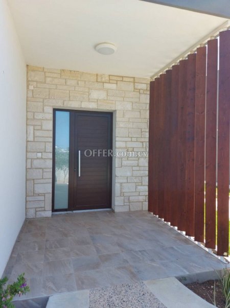 3 Bed Detached House for sale in Chlorakas, Paphos