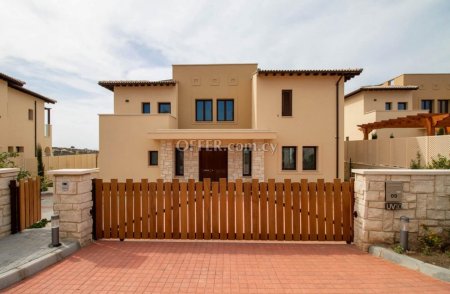 4 Bed Detached House for sale in Aphrodite hills, Paphos