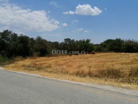 Residential Field for sale in Kathikas, Paphos