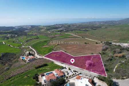 Field for sale in Kathikas, Paphos