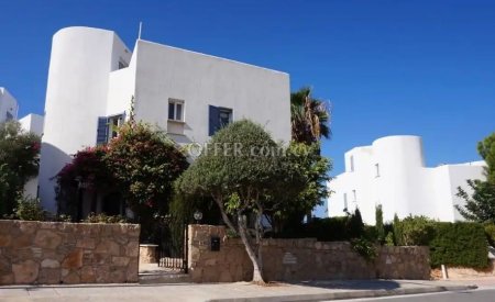 3 Bed Detached Villa for sale in Chlorakas, Paphos - 1