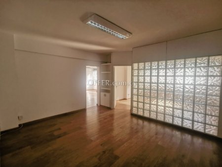 Office for rent in Agia Zoni, Limassol - 1