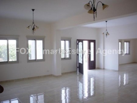 4 Bed Detached House for sale in Asomatos, Limassol - 11