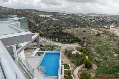 5 Bed Detached House for rent in Agios Tychon, Limassol - 11