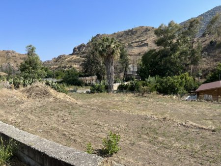 Field for sale in Arakapas, Limassol - 4