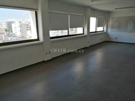 Commercial Building for rent in Agia Zoni, Limassol - 11