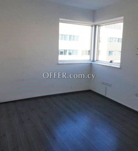 Office for rent in Agia Zoni, Limassol - 8