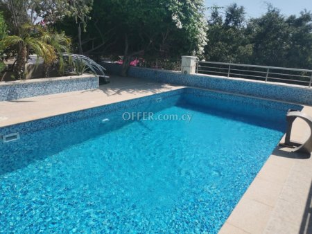 6 Bed Detached House for rent in Agios Tychon - Tourist Area, Limassol - 11