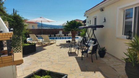 2 Bed Bungalow for sale in Peyia, Paphos - 11