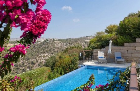 2 Bed Detached House for sale in Aphrodite hills, Paphos - 11